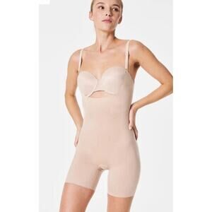 Spanx Women's Beige Open-Bust Shaping Bodysuit Shapesuit Size 3xL NWOT T1018